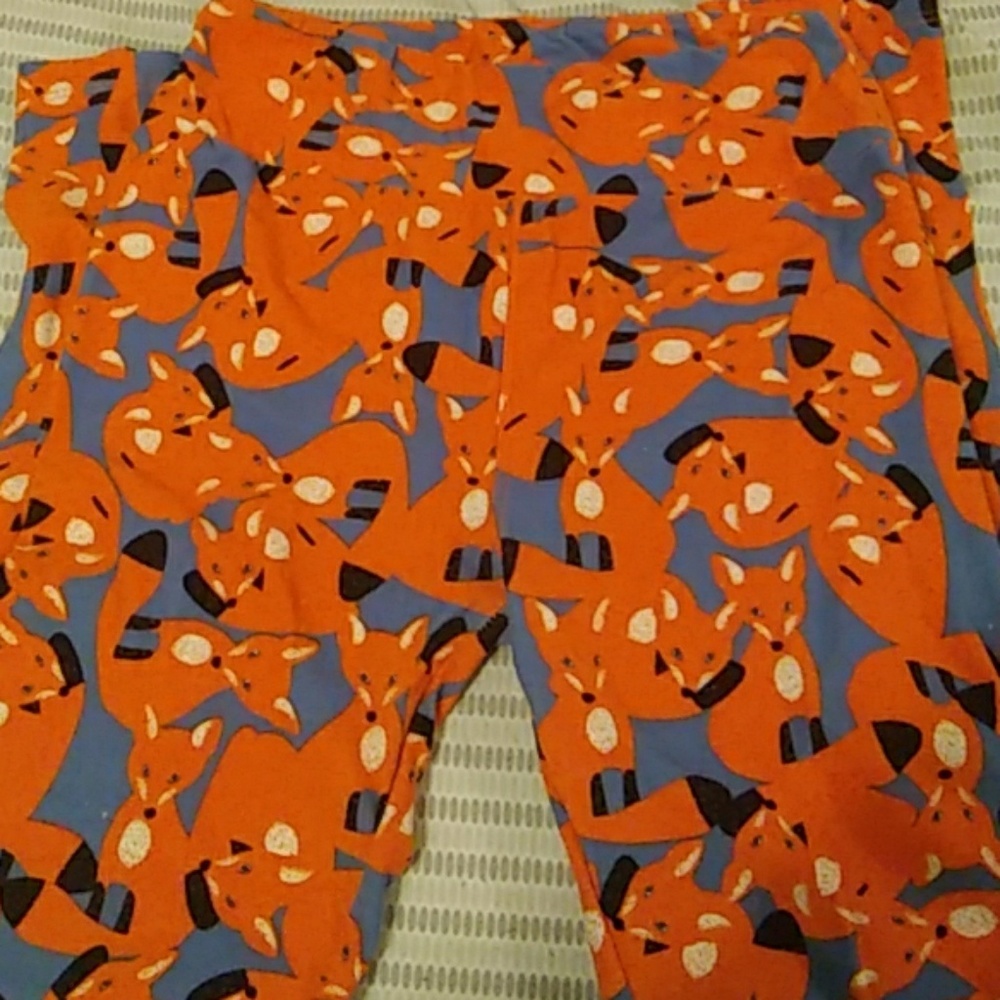 Lularoe unicorn leggings! Fox print